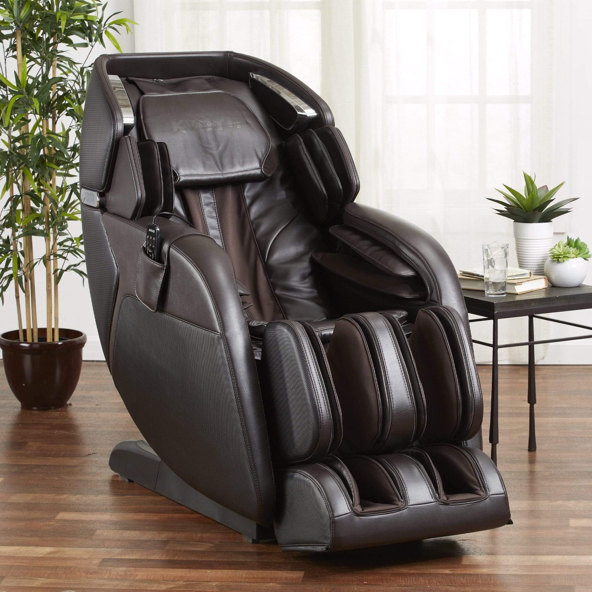 Kyota Massage Chair Kyota Kenko M673 -3D / 4D Massage Chair