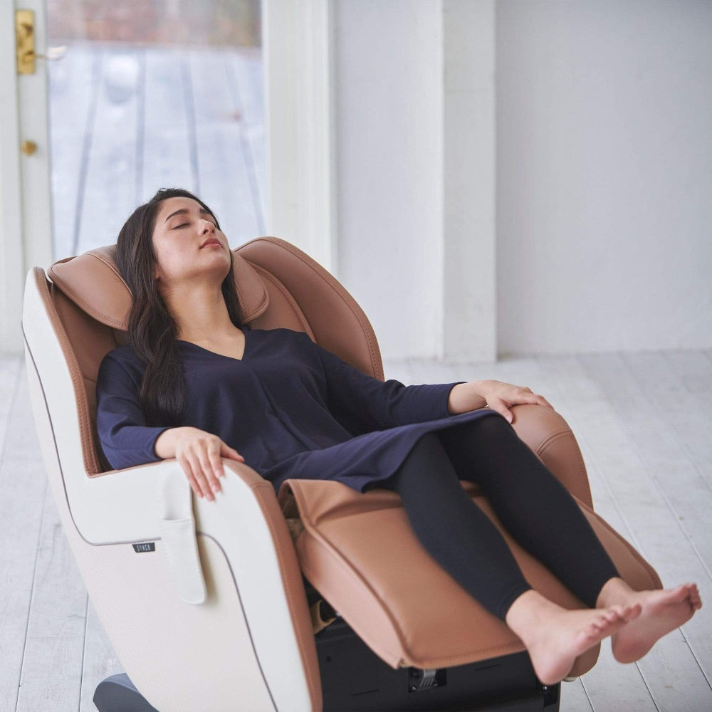 Synca Massage Chair Synca CirC Plus Premium Massage Chair Beige